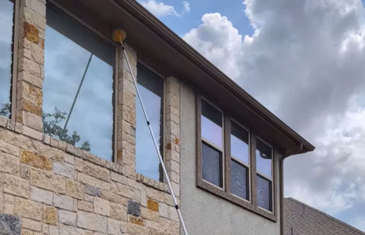 Eaves dusting for wasp and hornet removal